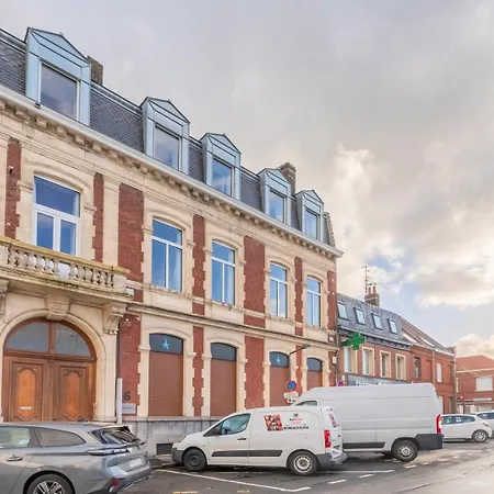 Apartment Sous Les Combles Cote Cour, Parking Gratuit Villeneuve-d'Ascq